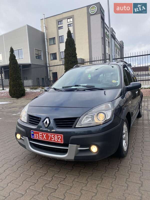 Минивэн Renault Scenic 2008 в Млинове
