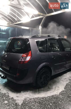 Минивэн Renault Scenic 2004 в 