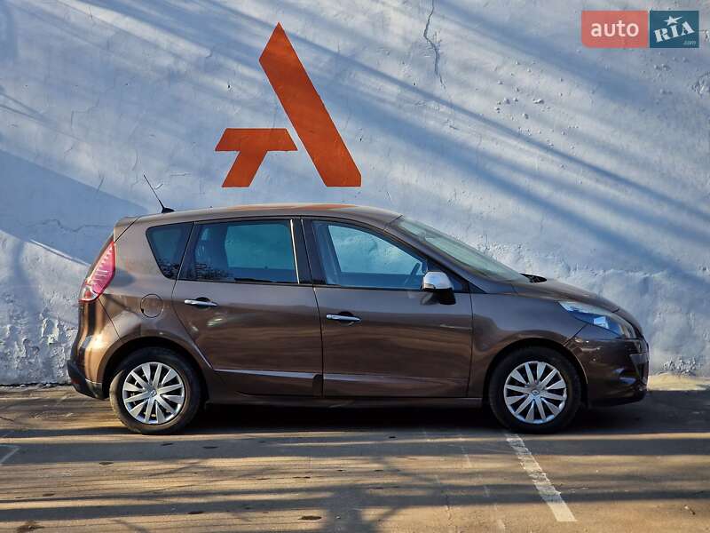 Минивэн Renault Scenic 2010 в Одессе