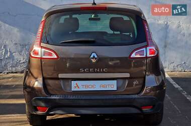 Минивэн Renault Scenic 2010 в 
