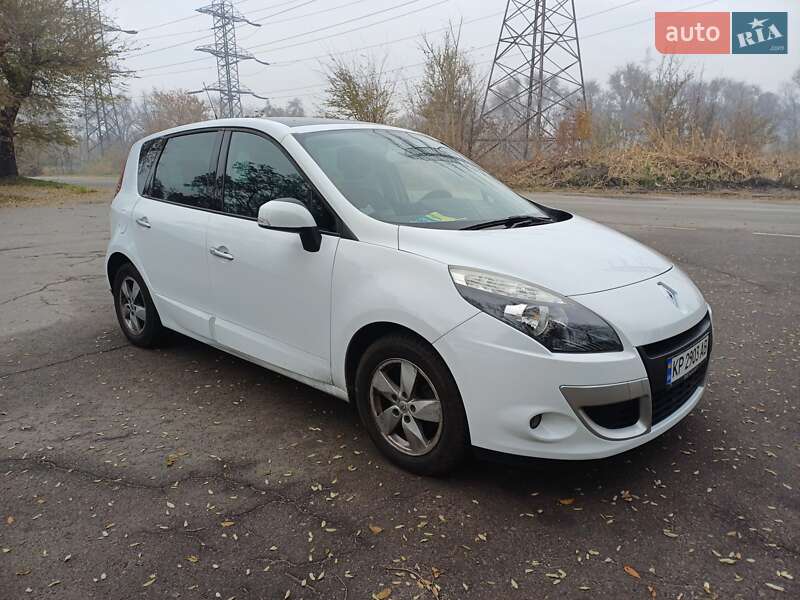 Мінівен Renault Scenic 2011 в Запоріжжі