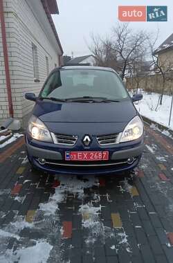 Минивэн Renault Scenic 2009 в 