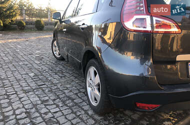 Минивэн Renault Scenic 2010 в Золочеве