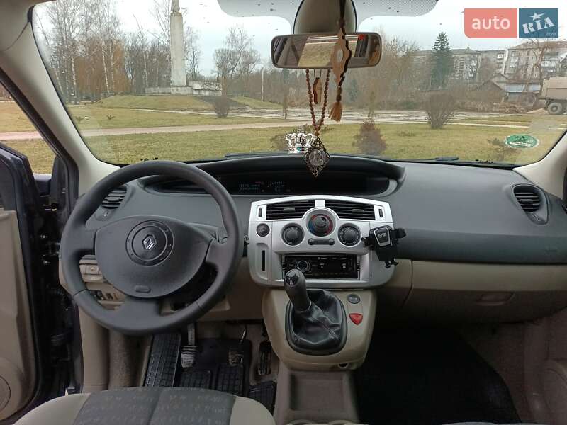 Мінівен Renault Scenic 2005 в Ланівці
