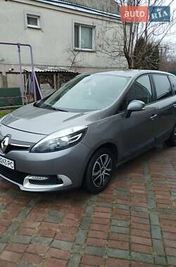 Минивэн Renault Scenic 2013 в 