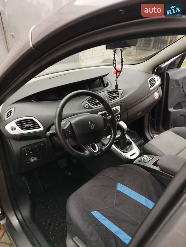 Минивэн Renault Scenic 2013 в Василькове