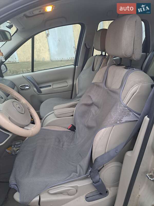 Минивэн Renault Scenic 2007 в Николаеве