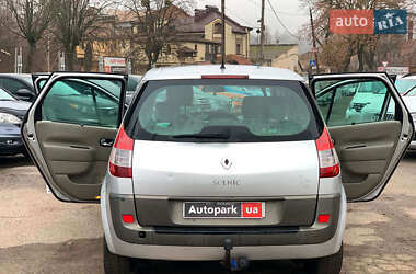 Минивэн Renault Scenic 2006 в 