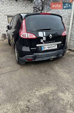 Минивэн Renault Scenic 2010 в 