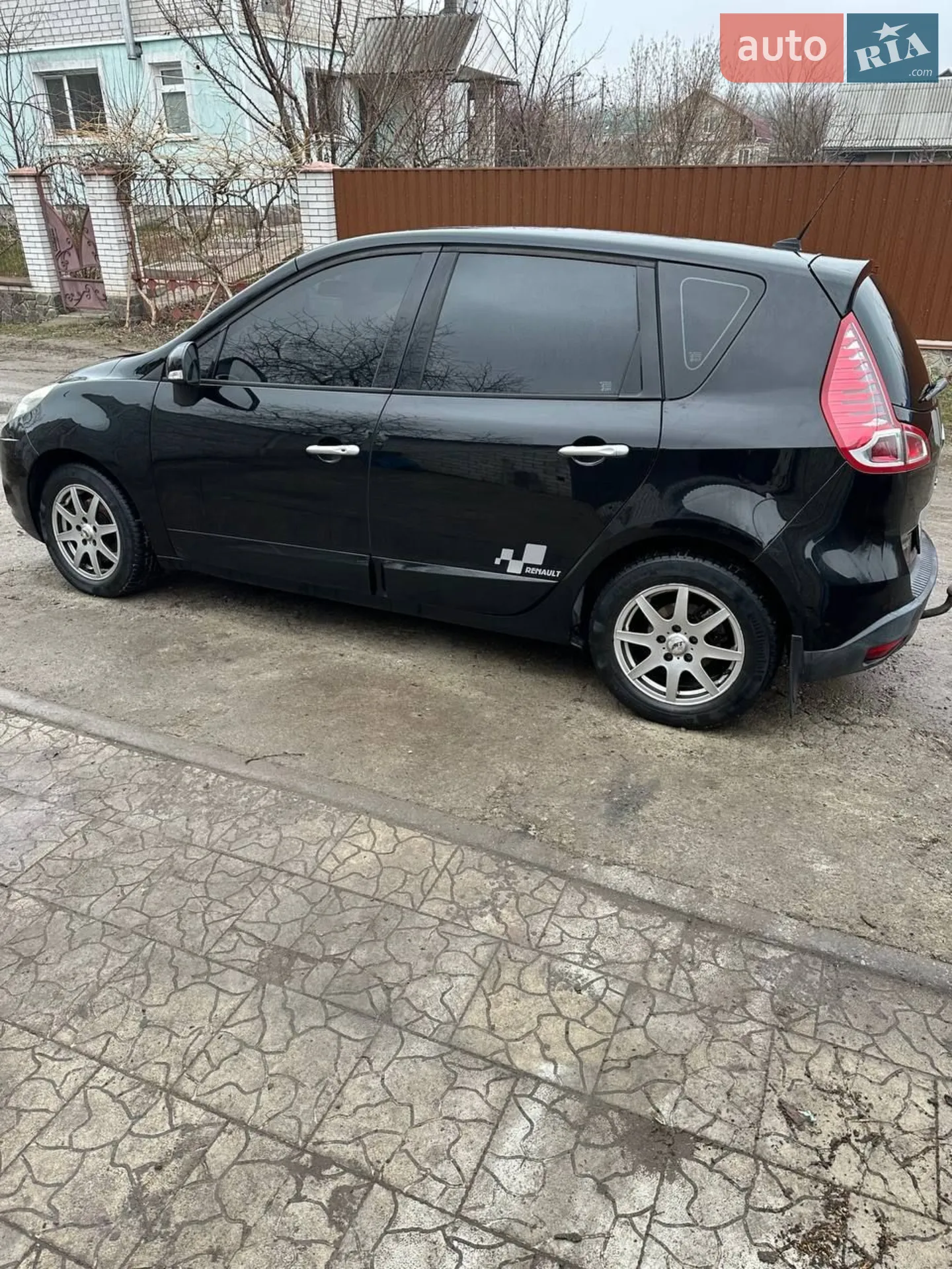 2010 Renault Scenic - мініатюра 2