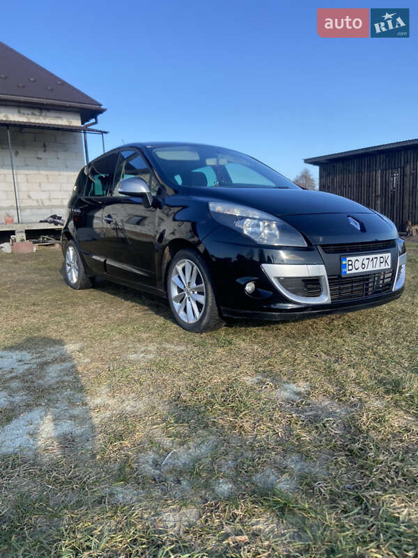 Минивэн Renault Scenic 2010 в Жовкве
