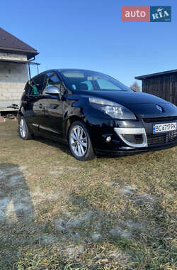 Минивэн Renault Scenic 2010 в 