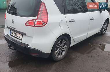 Минивэн Renault Scenic 2011 в 