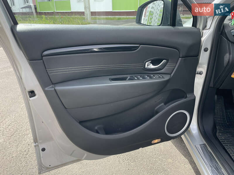 Минивэн Renault Scenic 2011 в Харькове