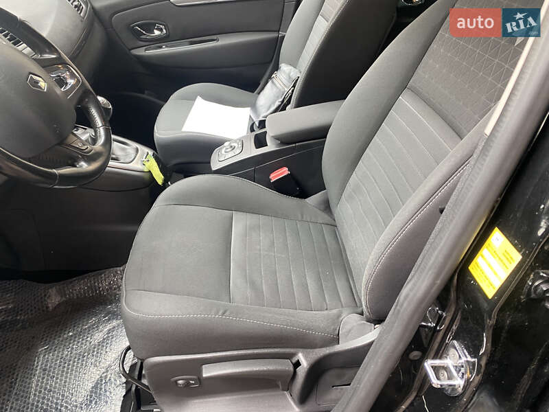 Минивэн Renault Scenic 2016 в Луцке