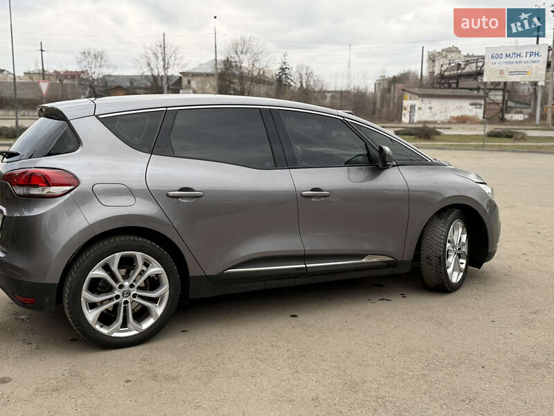 Мінівен Renault Scenic 2017 в Івано-Франківську
