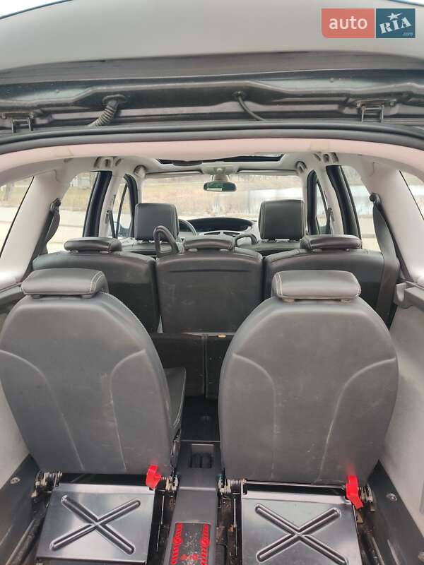 Минивэн Renault Scenic 2005 в Виннице