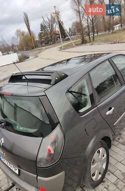 Минивэн Renault Scenic 2005 в 