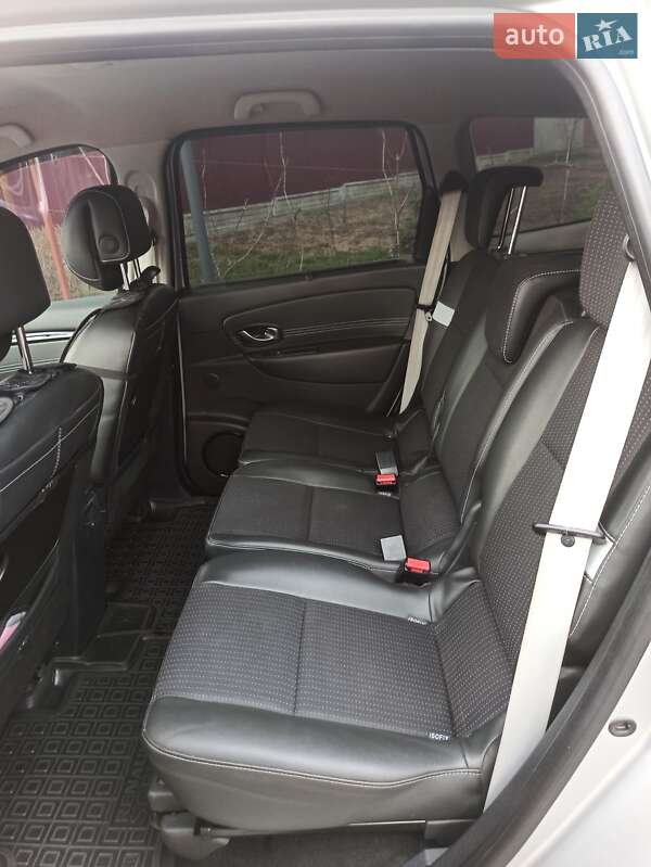 Минивэн Renault Scenic 2011 в Мироновке