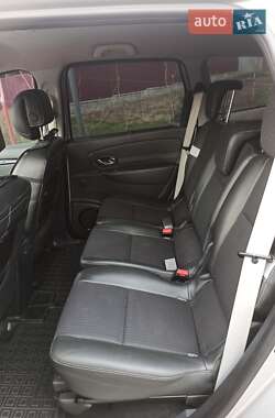 Мінівен Renault Scenic 2011 в 