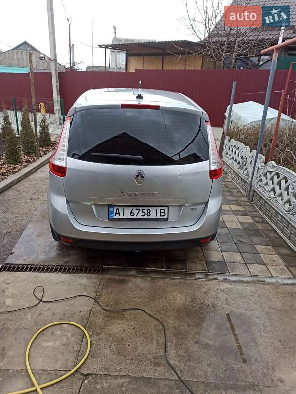 Минивэн Renault Scenic 2011 в Мироновке