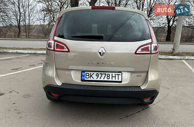 Минивэн Renault Scenic 2010 в Ровно