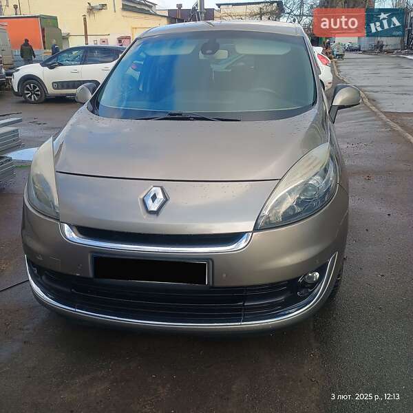 Renault Scenic 2012