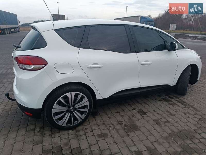 Мінівен Renault Scenic 2016 в Радивиліві
