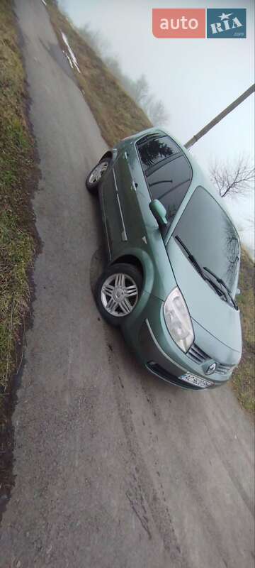Мінівен Renault Scenic 2006 в Нововолинську