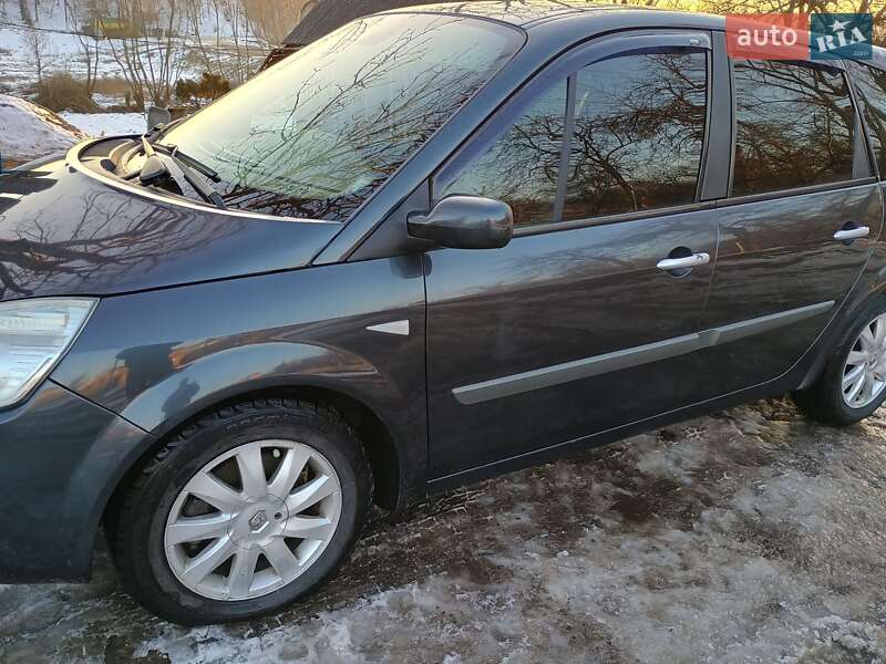 Минивэн Renault Scenic 2007 в Городке