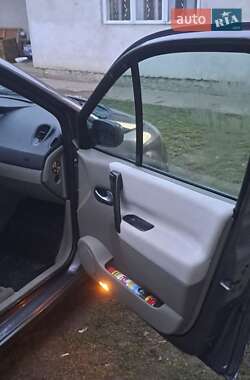 Минивэн Renault Scenic 2004 в 