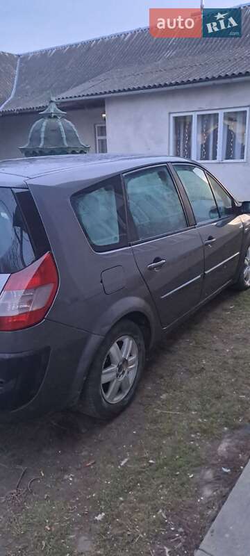 Минивэн Renault Scenic 2004 в Толстом