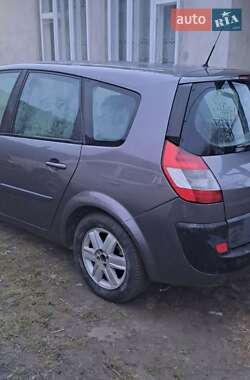 Минивэн Renault Scenic 2004 в 