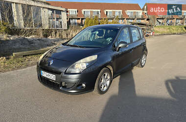 Мінівен Renault Scenic 2010 в Славуті