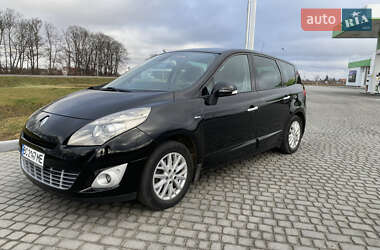 Минивэн Renault Scenic 2011 в Стрые