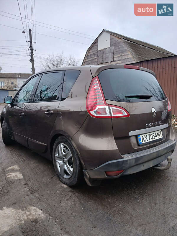 Минивэн Renault Scenic 2010 в Золочеве