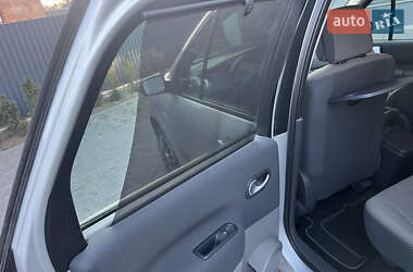 Минивэн Renault Scenic 2009 в 
