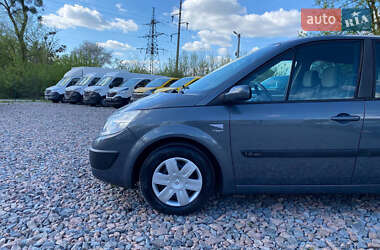 Минивэн Renault Scenic 2006 в Ровно