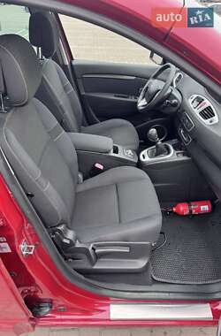 Минивэн Renault Scenic 2010 в 
