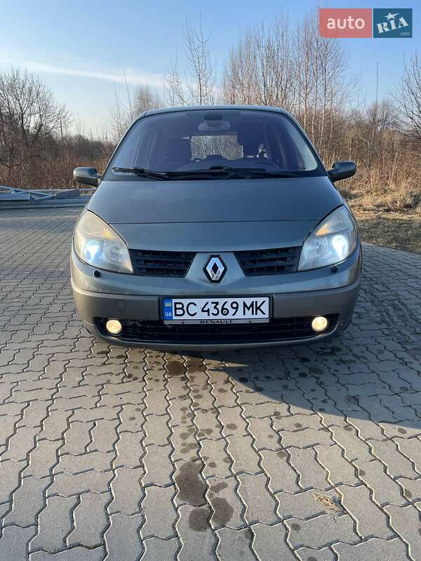 Минивэн Renault Scenic 2005 в Стрые