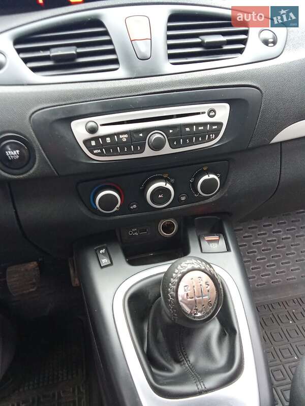 Мінівен Renault Scenic 2011 в Калуші