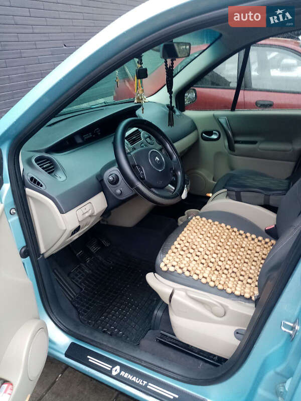 Мінівен Renault Scenic 2008 в Львові