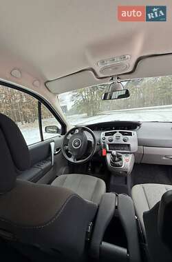 Минивэн Renault Scenic 2007 в Киеве