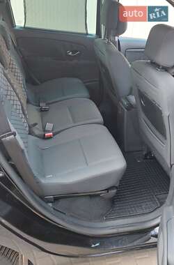 Минивэн Renault Scenic 2011 в Луцке