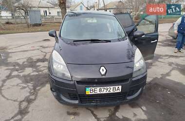 Renault Scenic 2011