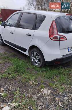 Минивэн Renault Scenic 2009 в Звягеле