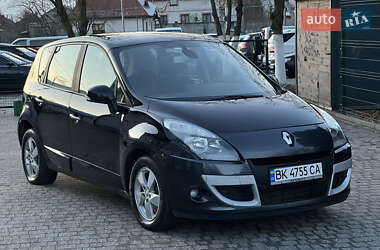 Минивэн Renault Scenic 2012 в Ровно