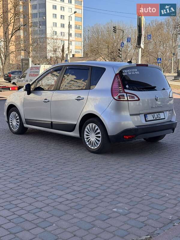 Минивэн Renault Scenic 2010 в Ивано-Франковске