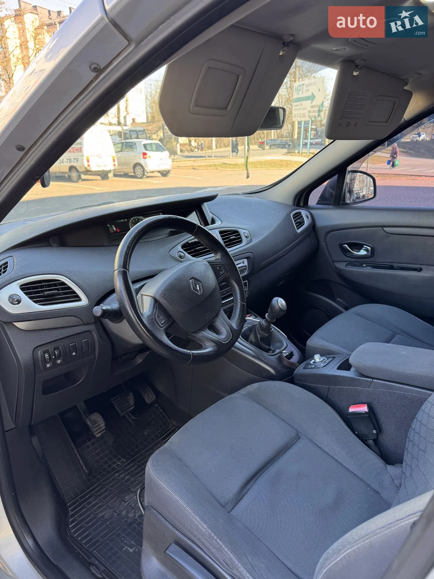 2010 Renault Scenic - мініатюра 12