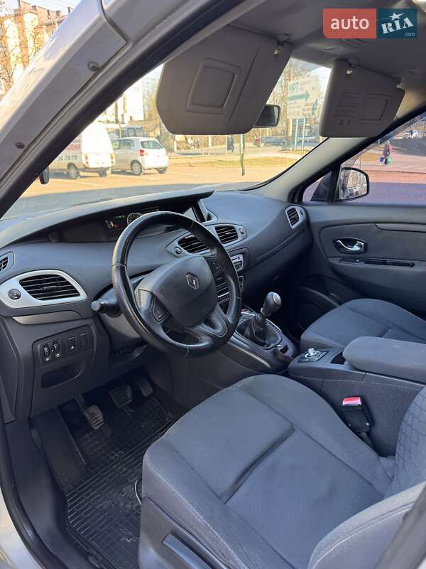 Минивэн Renault Scenic 2010 в Ивано-Франковске
